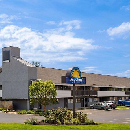 Days Inn By Wyndham Columbus Worthington ภายนอก รูปภาพ