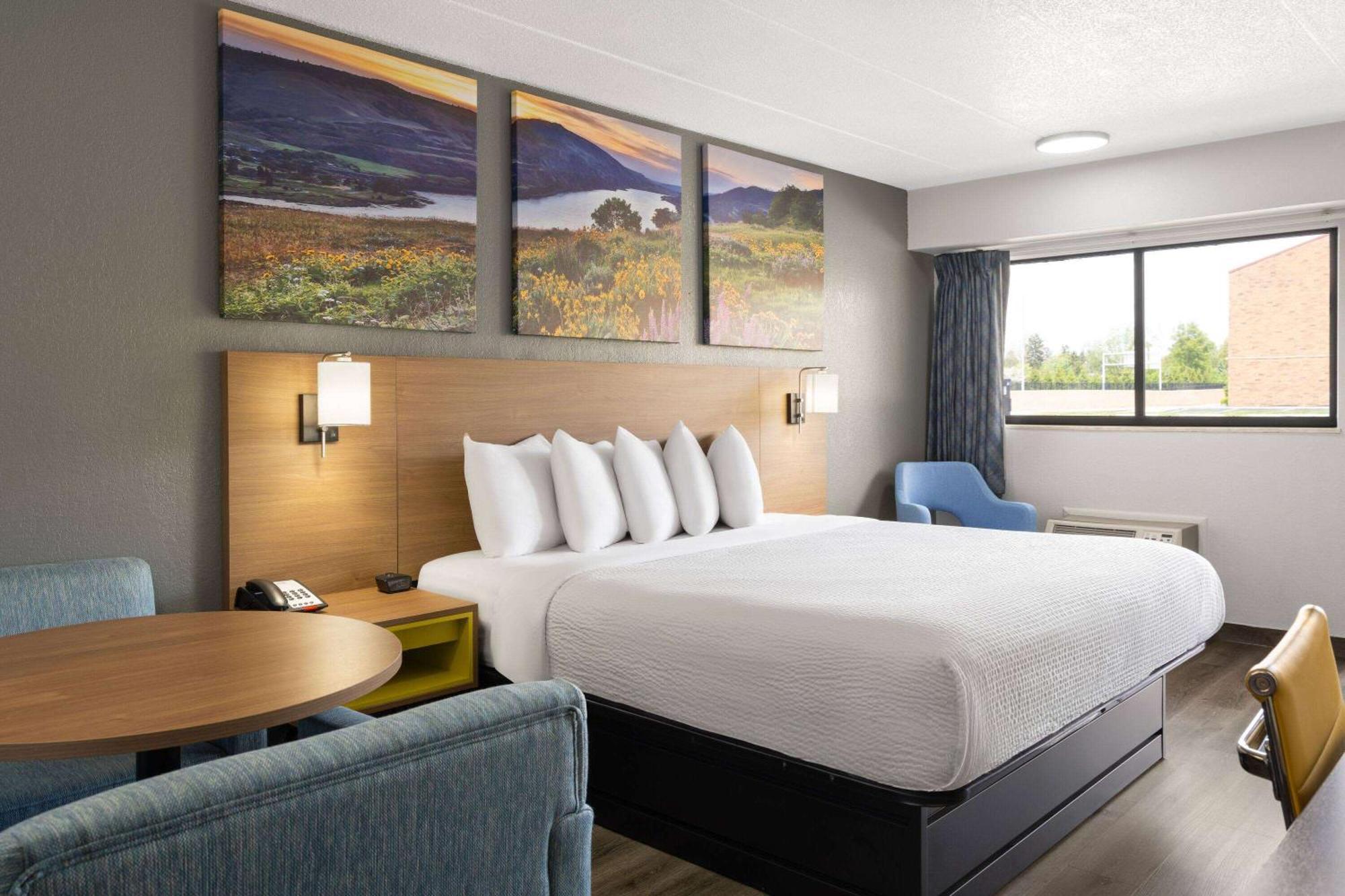 Days Inn By Wyndham Columbus Worthington ภายนอก รูปภาพ
