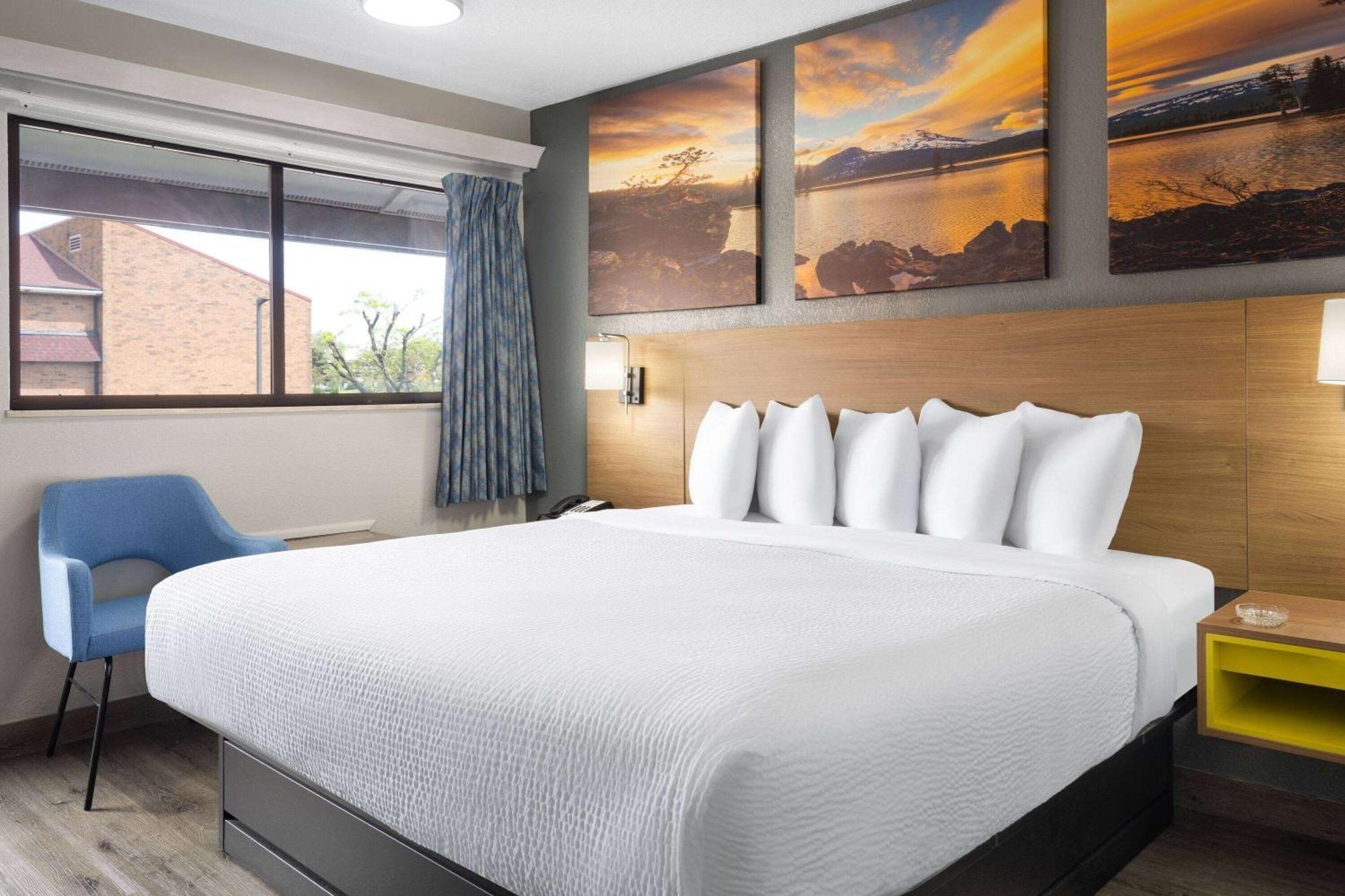 Days Inn By Wyndham Columbus Worthington ภายนอก รูปภาพ