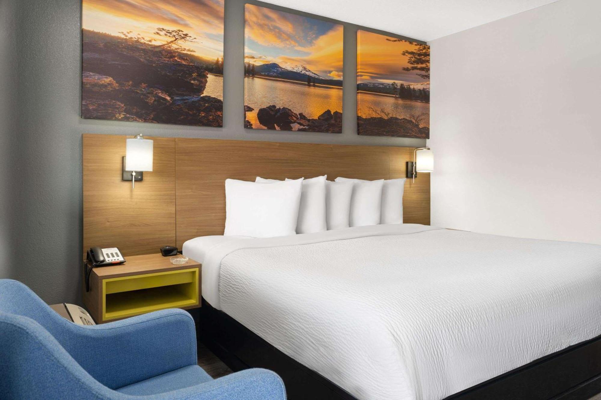 Days Inn By Wyndham Columbus Worthington ภายนอก รูปภาพ
