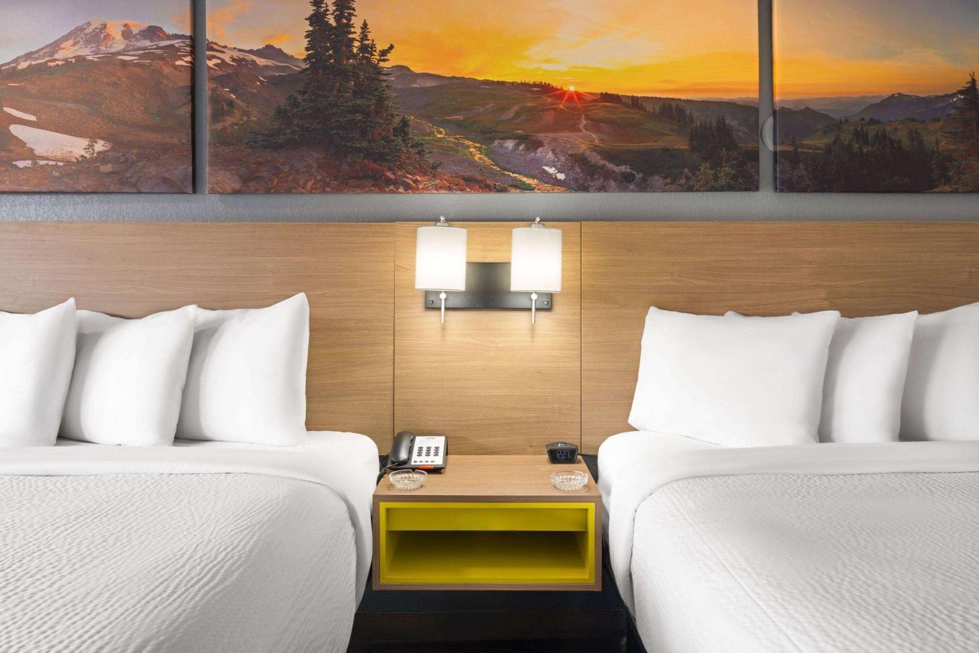 Days Inn By Wyndham Columbus Worthington ภายนอก รูปภาพ